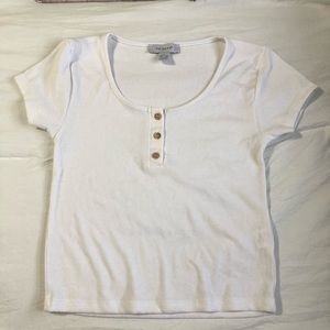 White scoop neck short sleeve